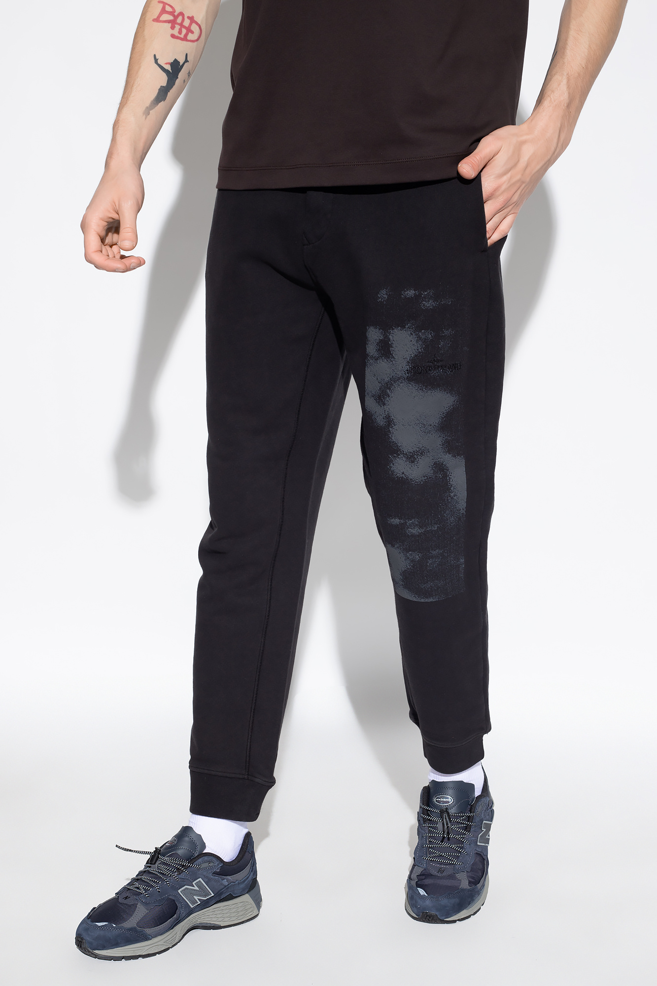 Stone island slim on sale joggers